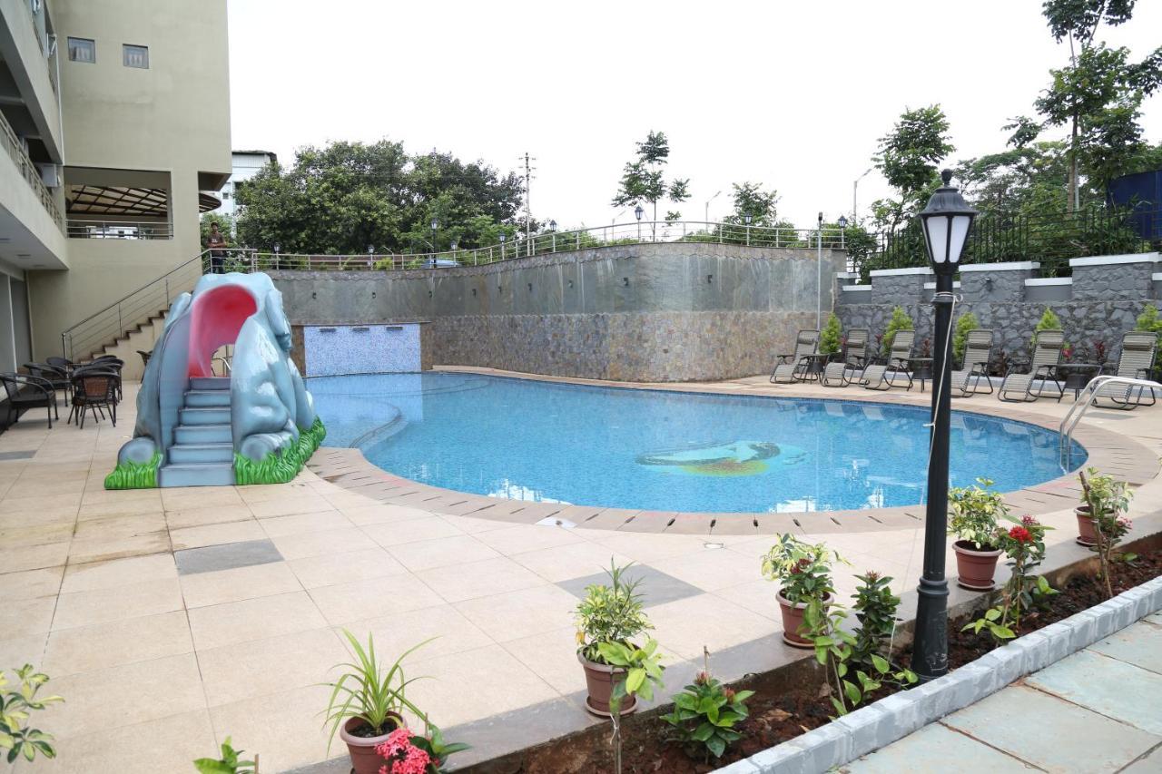 Vits Lonavala Otel Dış mekan fotoğraf