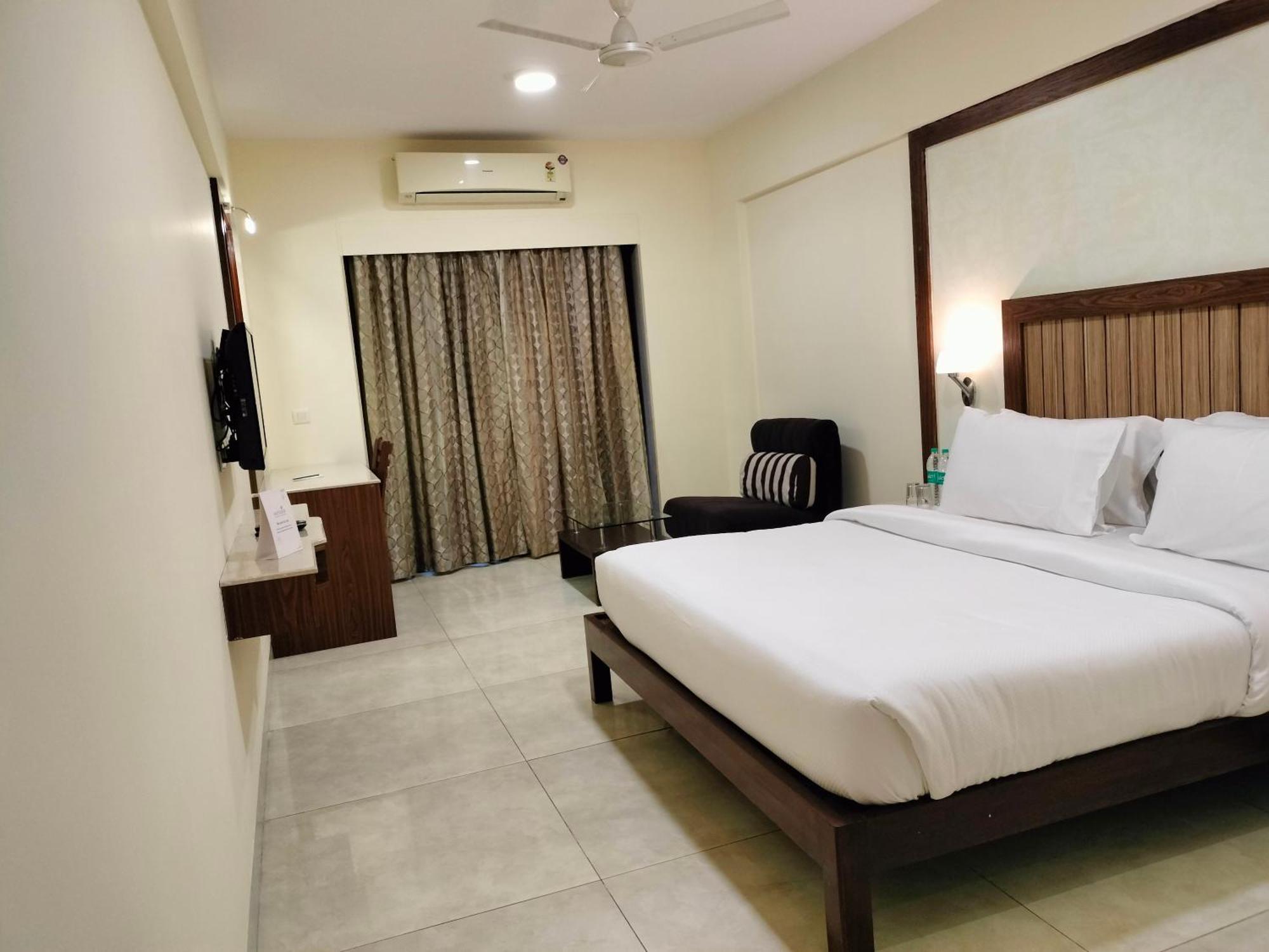 Vits Lonavala Otel Dış mekan fotoğraf