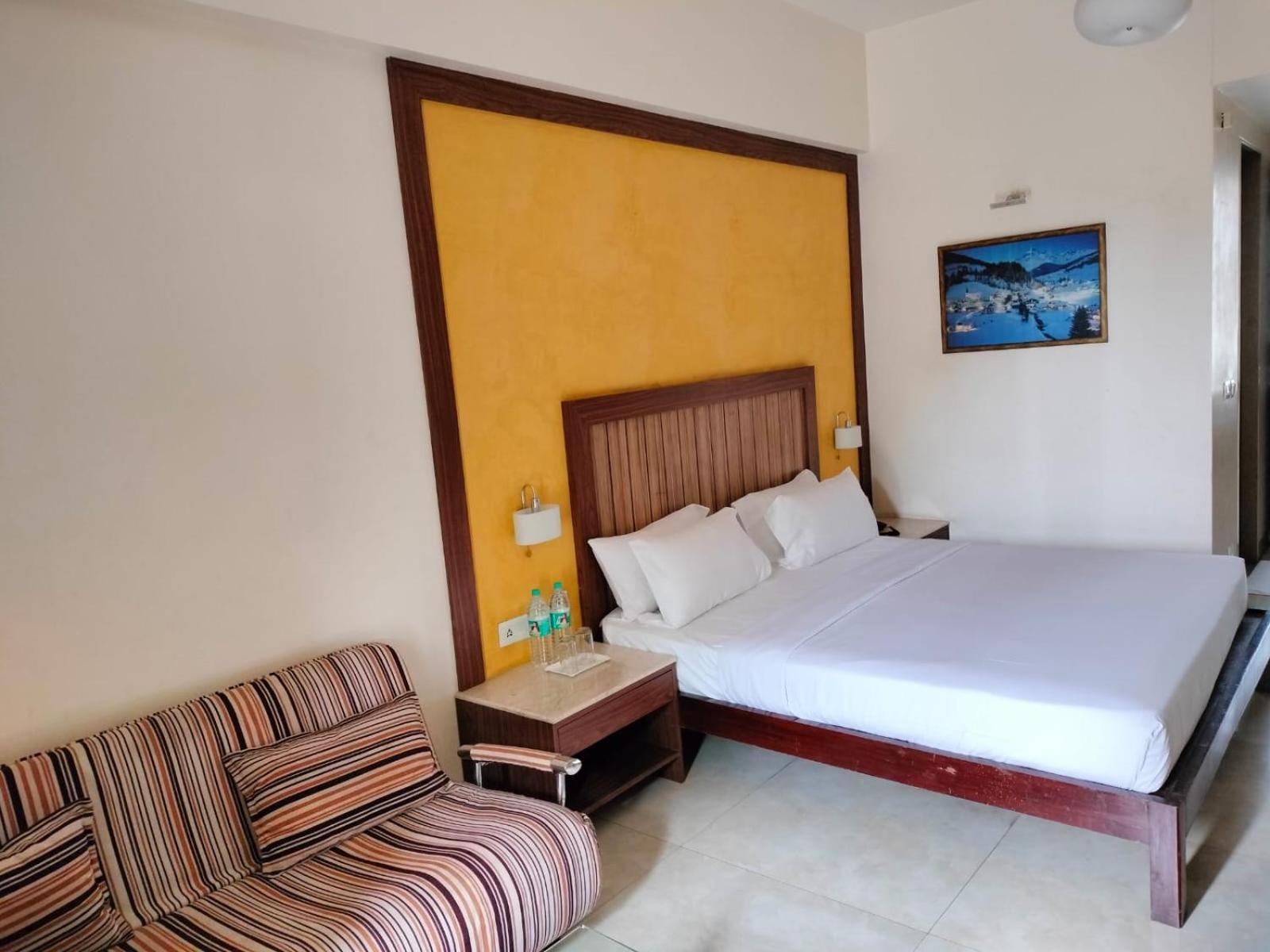 Vits Lonavala Otel Dış mekan fotoğraf